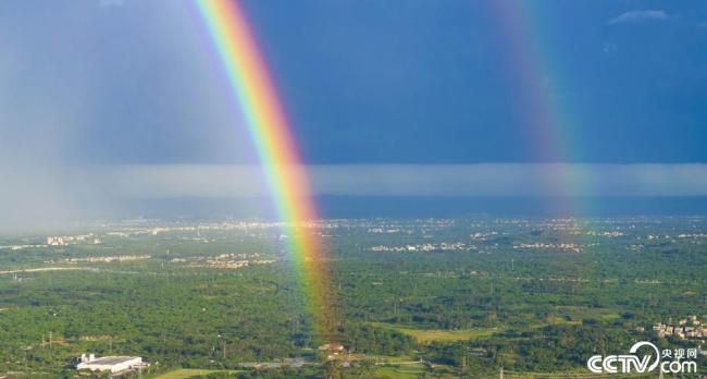 海口上(shang)空現雙彩虹(hóng)景觀