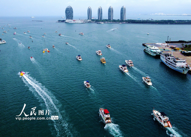海(hai)南三亞：千帆(fān)出海