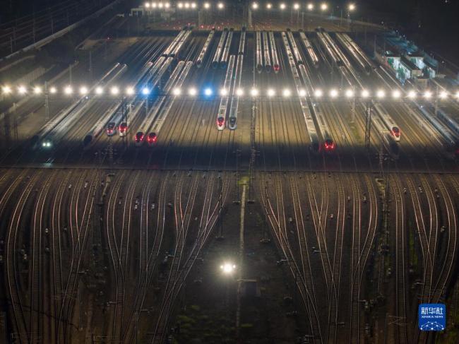 鐵路(lù)12月8日起實(shi)行新的列(lie)車運行圖(tú)