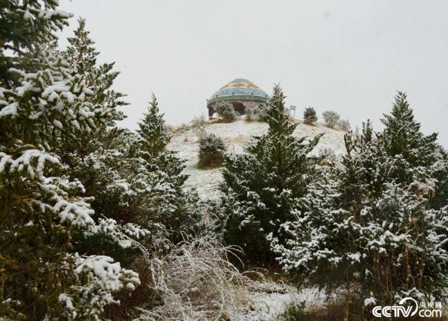 甘肅酒泉：立夏(xia)飛雪