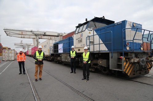 “脫鈎(gōu)”論喧嚣之(zhī)際，中歐企(qi)業搭橋梁(liáng)增互信