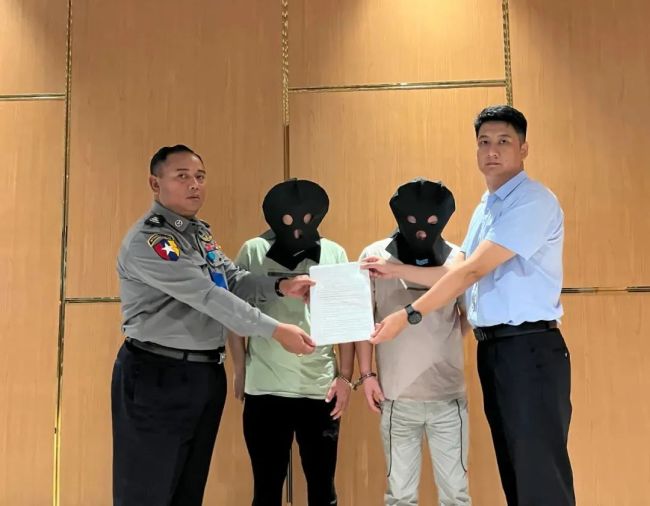 在緬電(dian)詐犯罪嫌疑人被(bei)押解回國