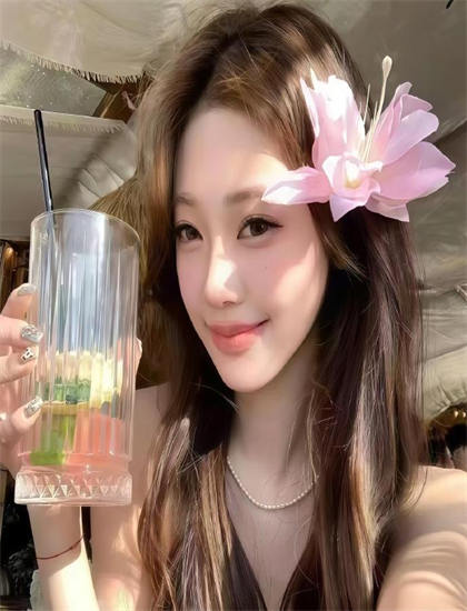 《阿利克和艾伯特》观影宝典：看懂剧情与人物关系 增加艺术理解的实用方法